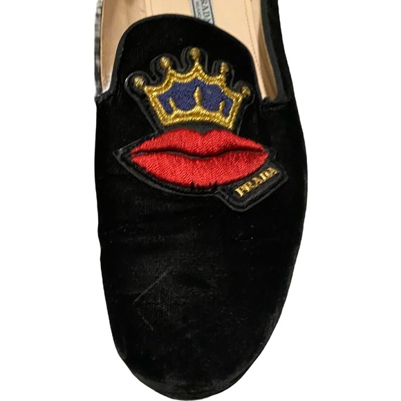 Prada Velvet Flats w Crown & Lips - Picture 4 of 8